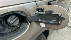 Land Rover Range Rover Velar 2.0 P250 SE 5dr Auto Petrol Estate